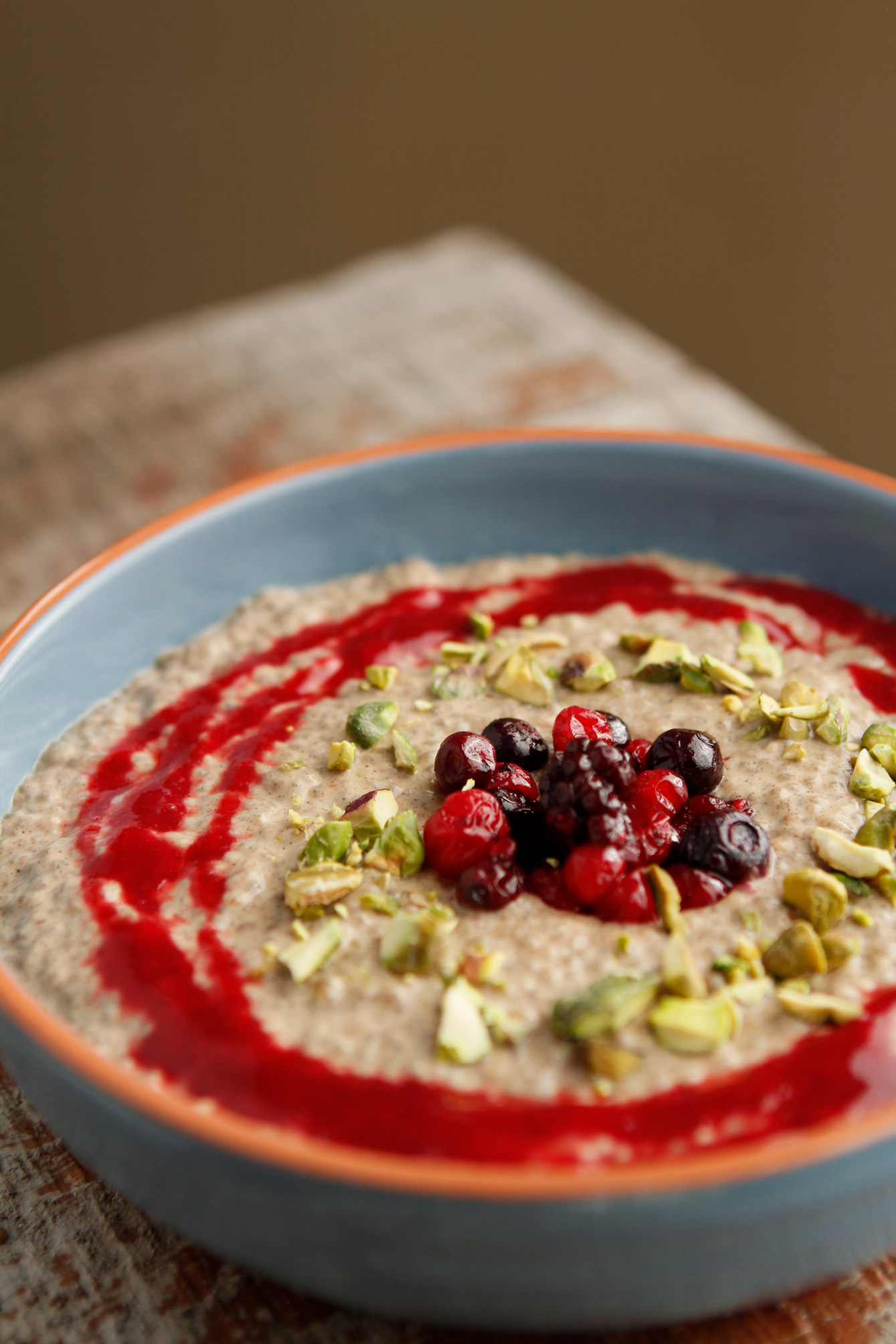 chia-seeds-porridge-vegan-breakfast-sadhana-kitchen-maz-valcorza