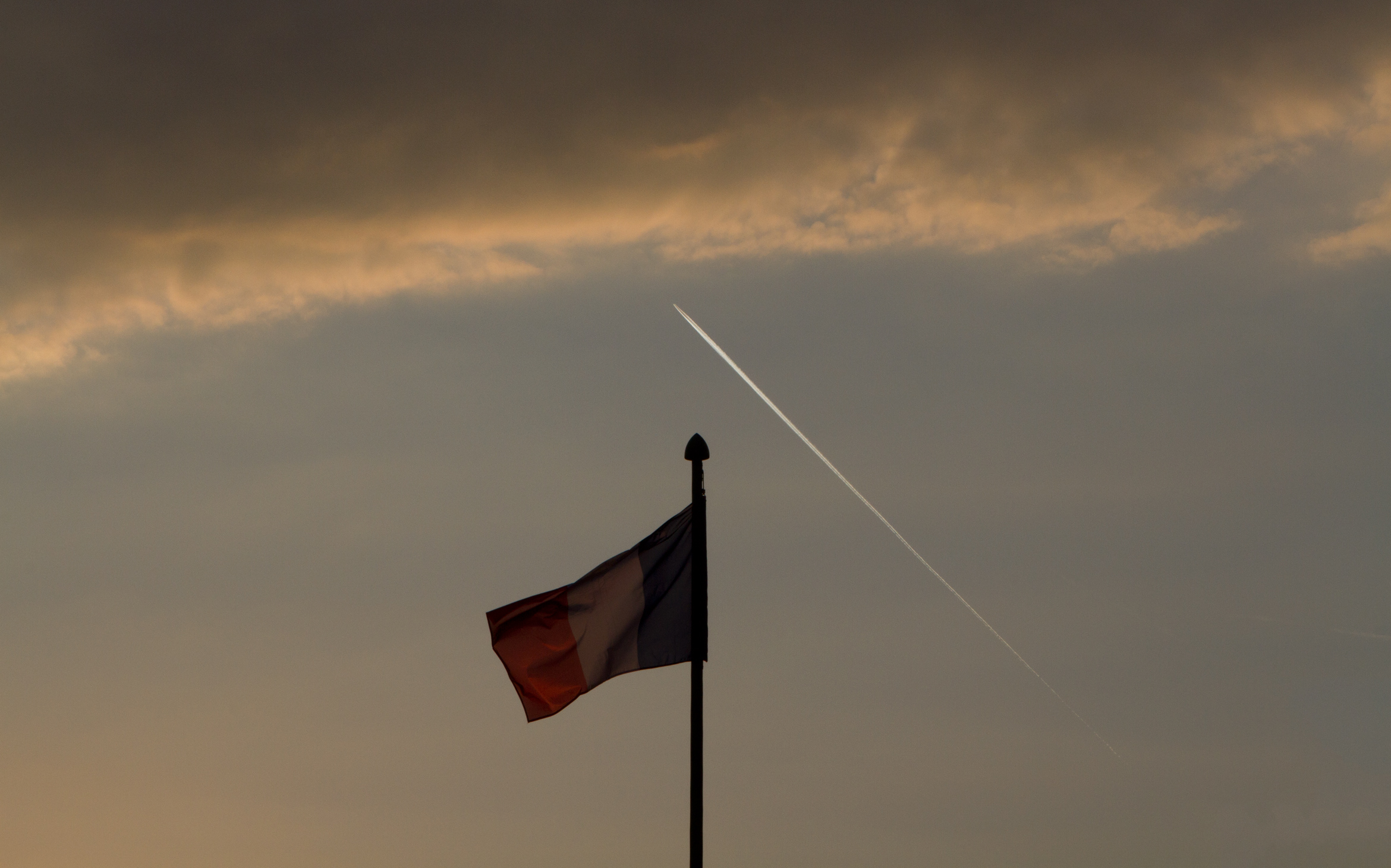 french-flag-paris