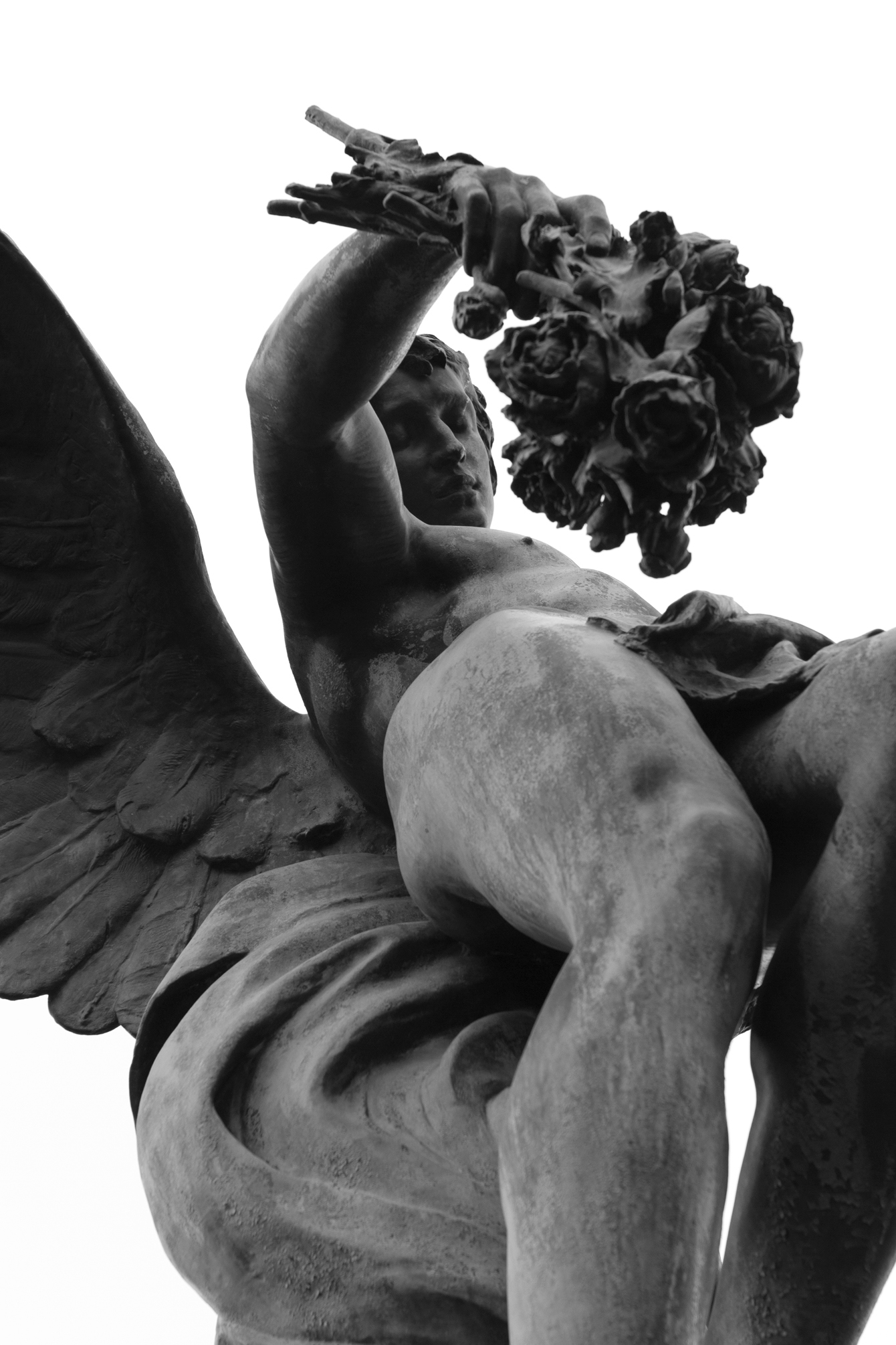cimetiere-montparnasse-Genie-du-Sommeil-Eternel-Angel-of-Eternal-Sleep-Horace-Daillion-2