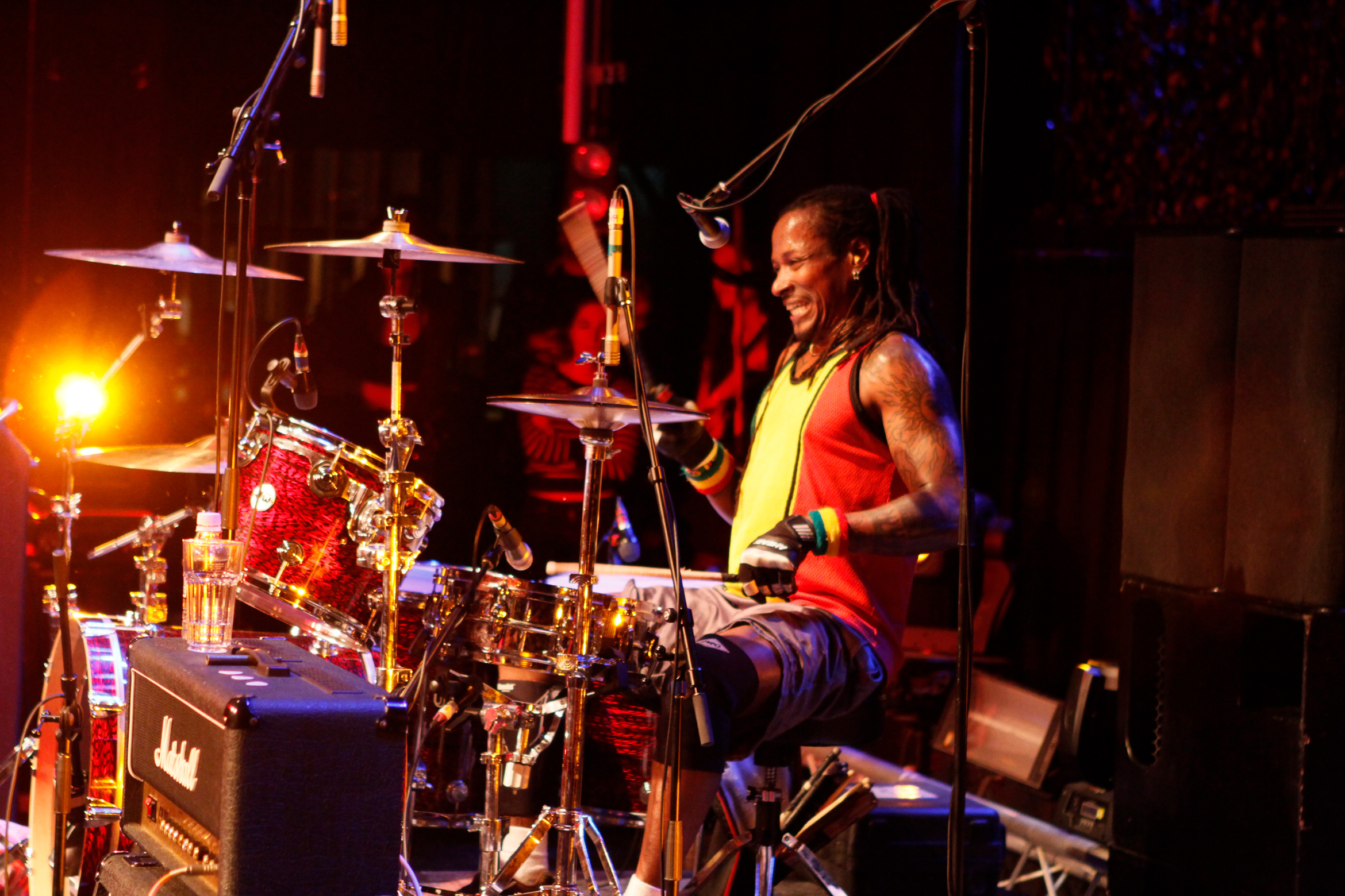 d-h-peligro-dead-kennedys-drummer