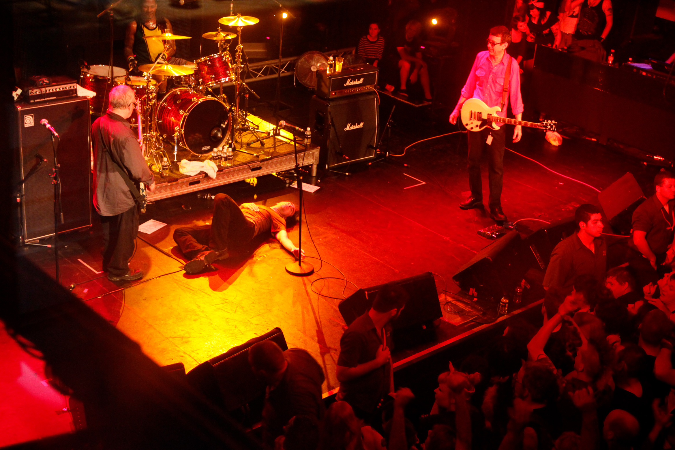 dead-kennedys-4