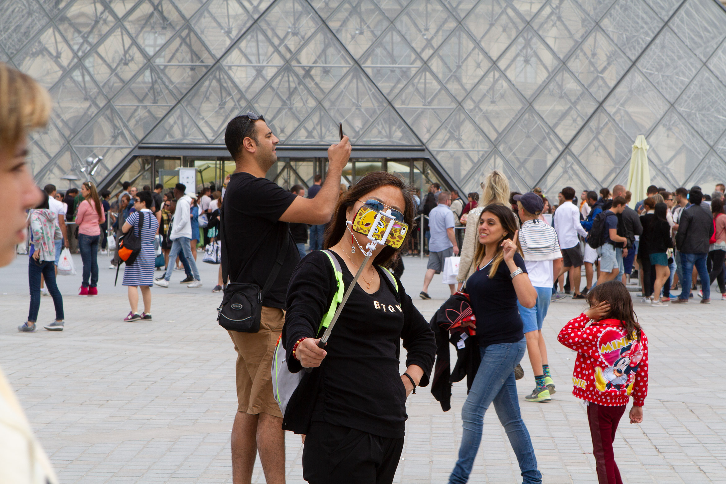 eifferl-tower-selfie-2