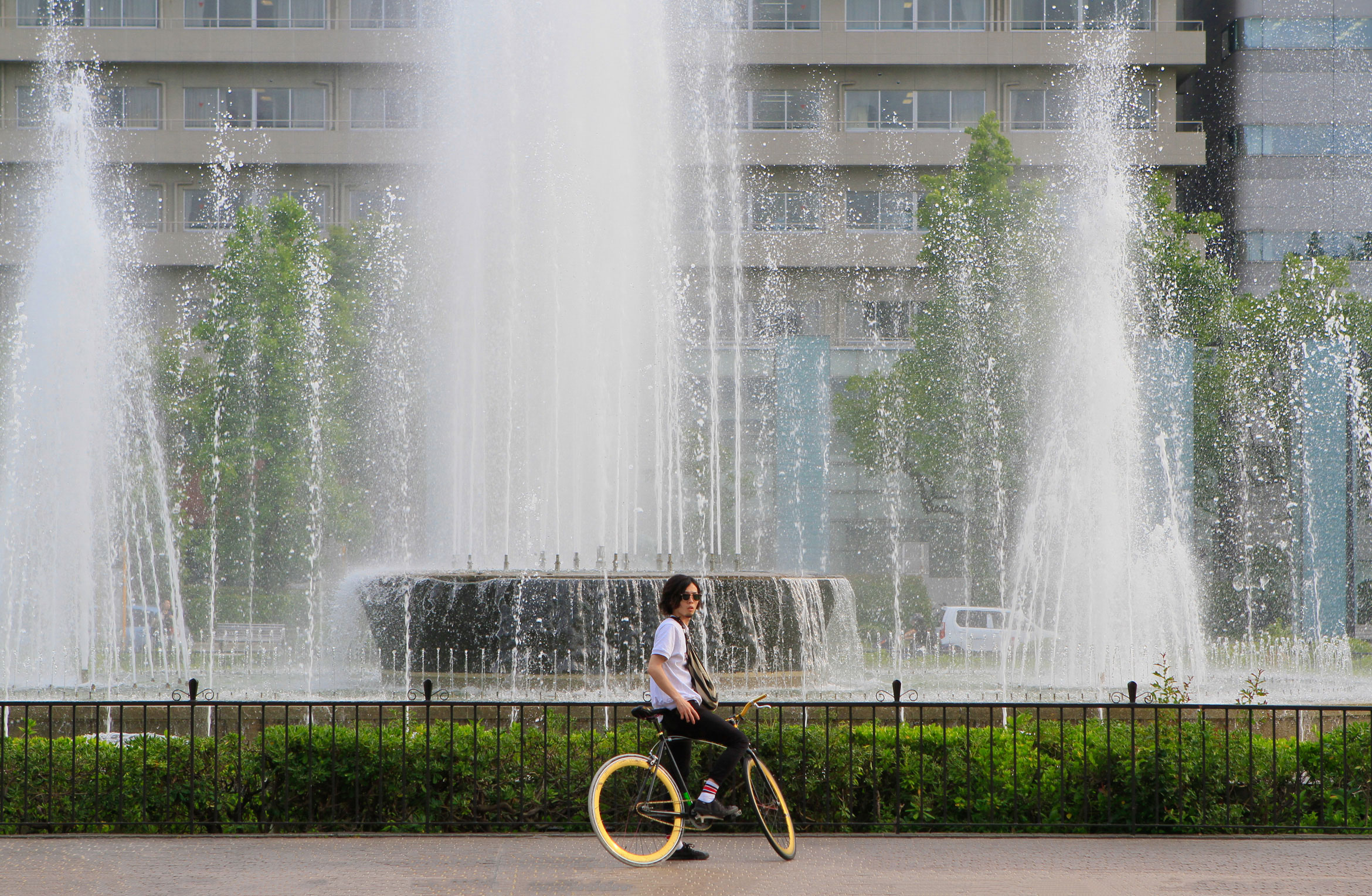 hiroshima-cycle-bike-park-fountain