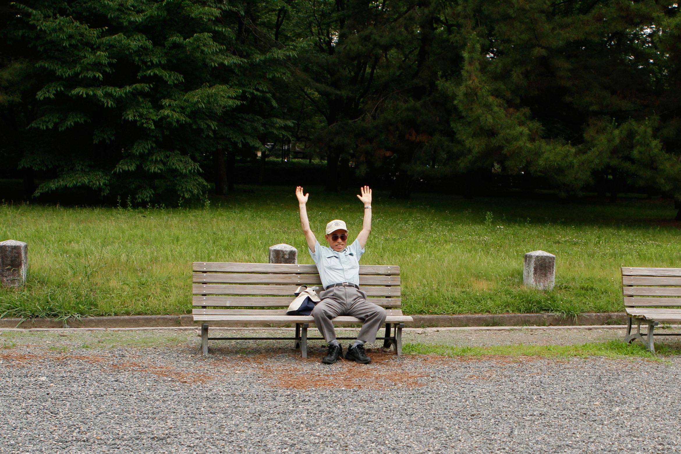 hiroshima-park-man-exercising