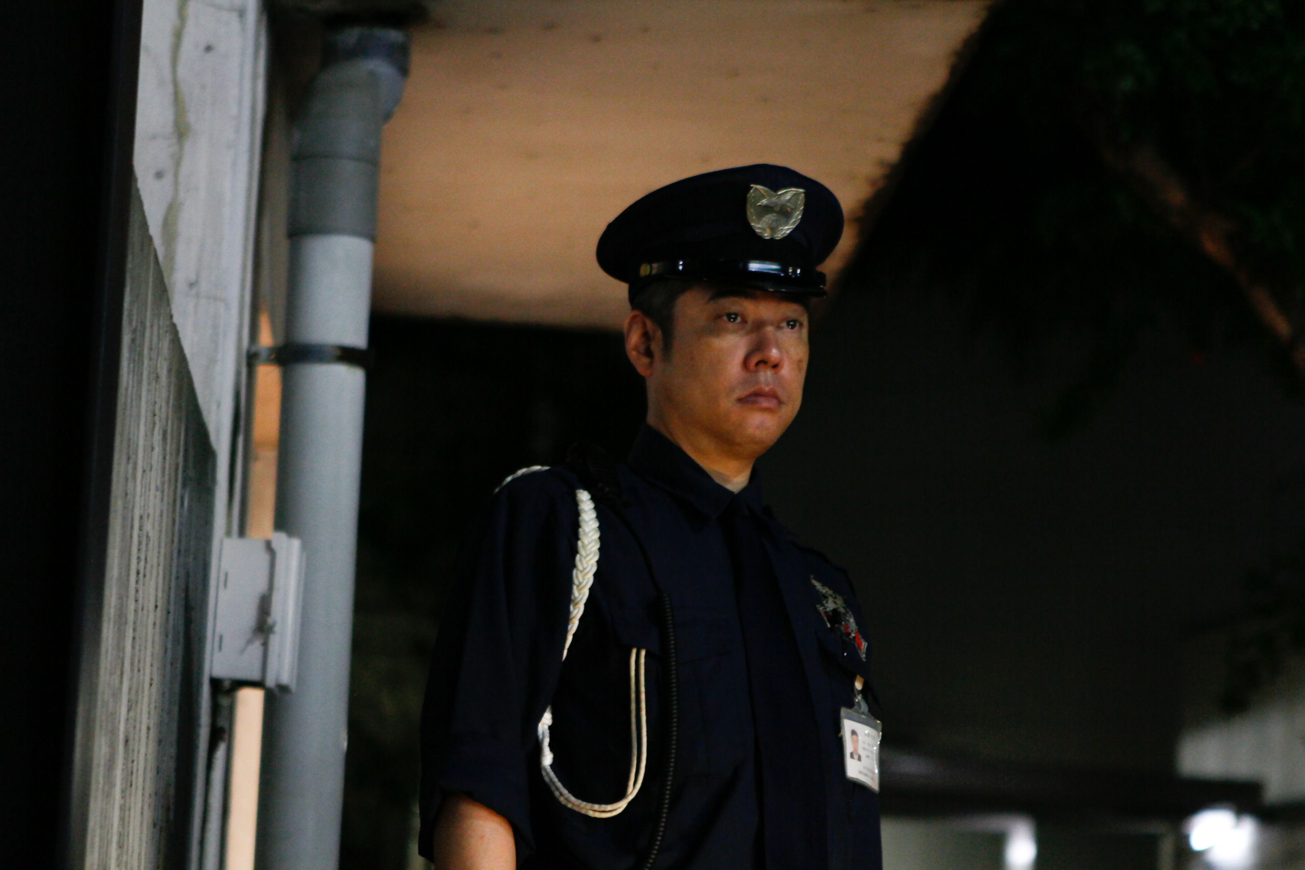 japan-police-officer-photo-portrait