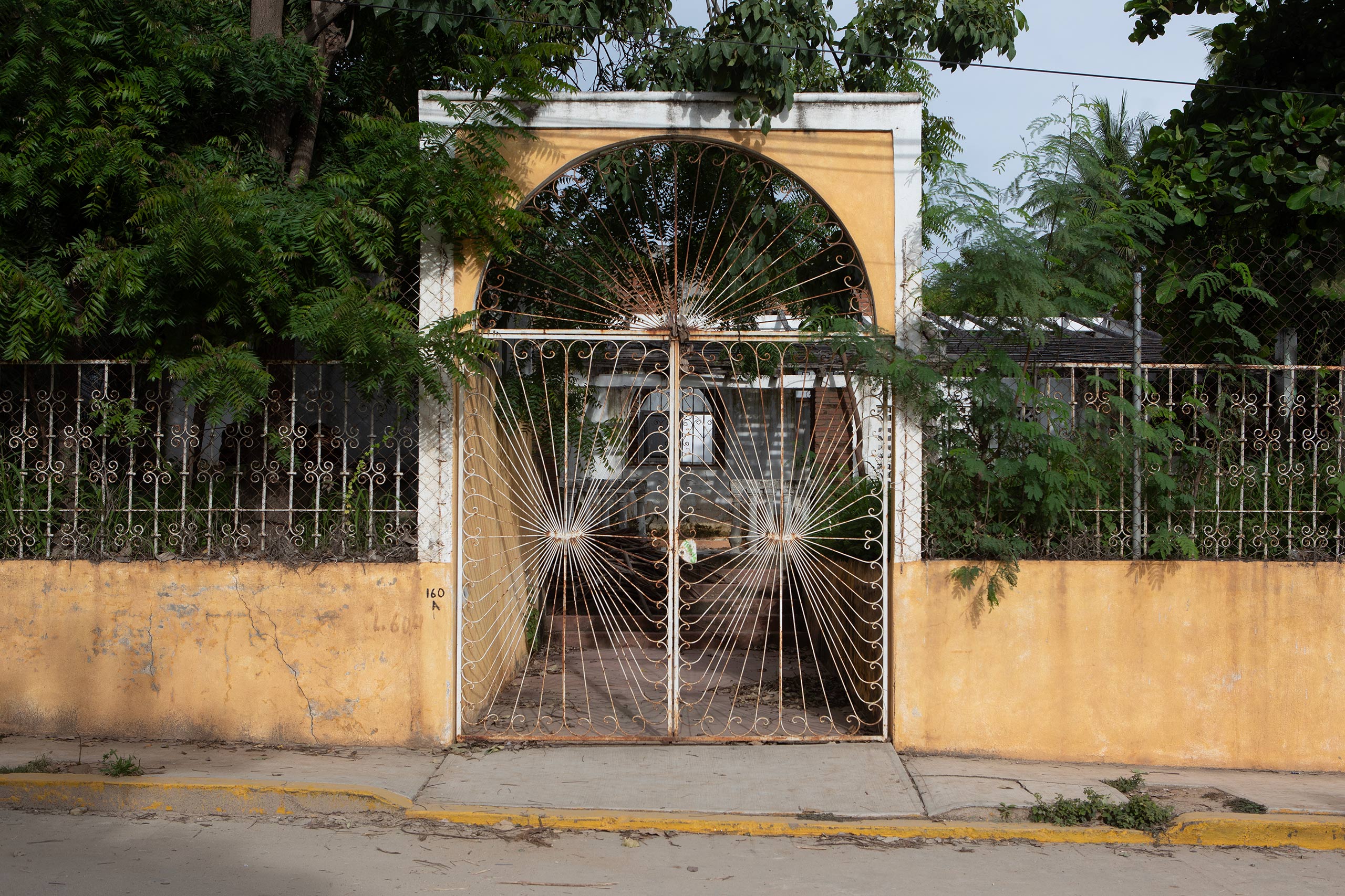 mexico-gate-oaxaca