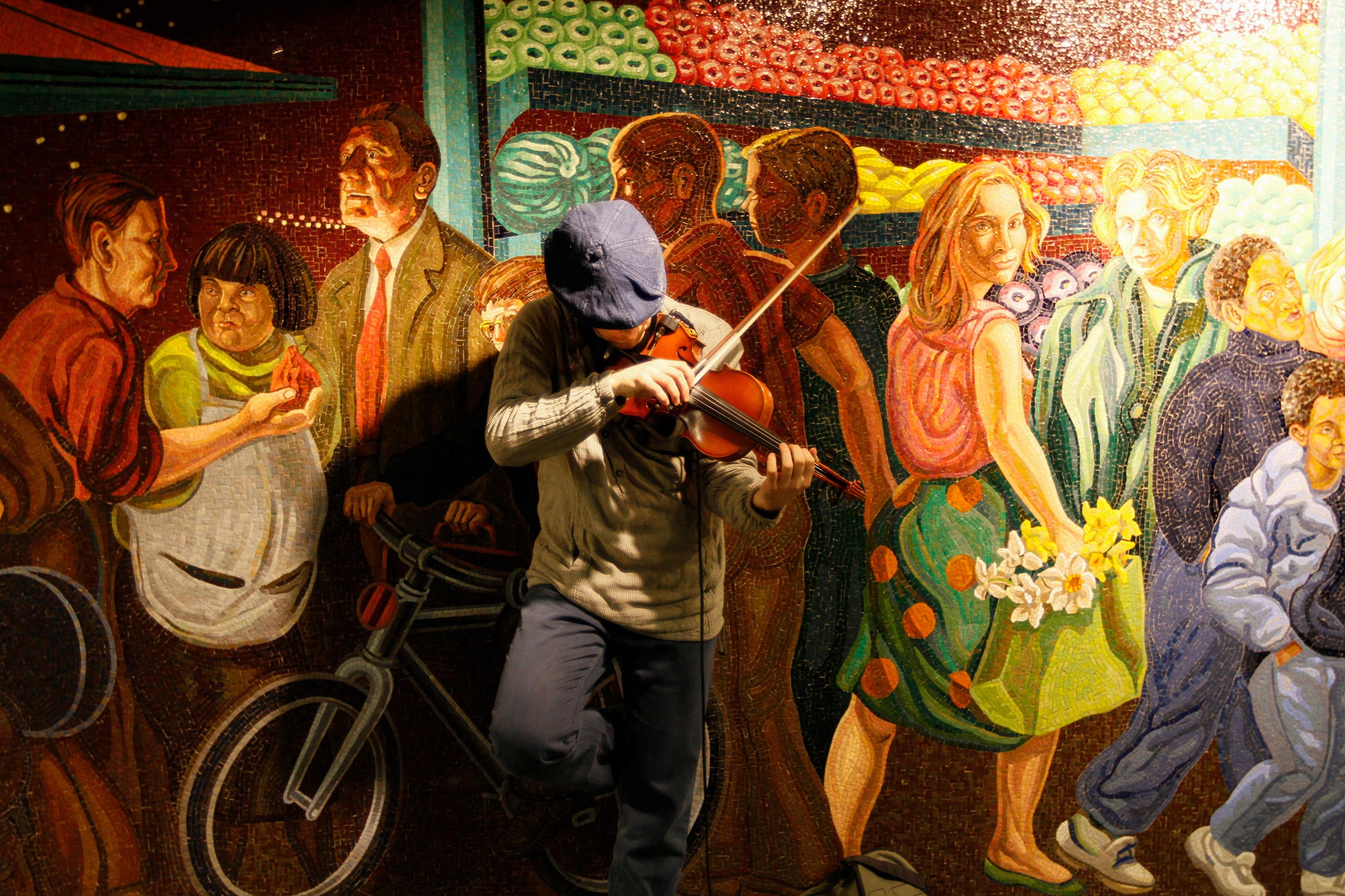 new-york-buskers-violin-subway