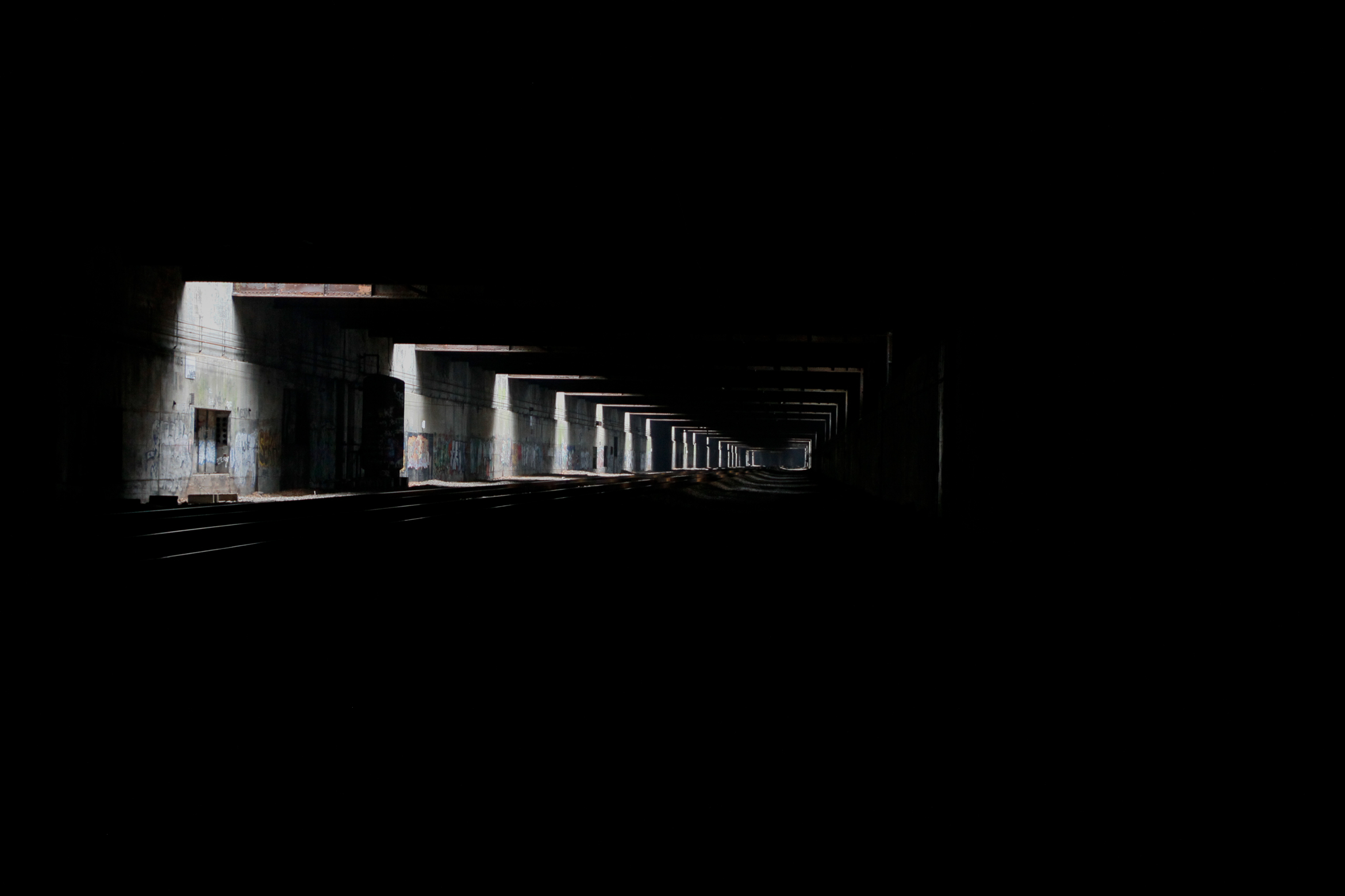 new-york-manhattan-underground-nyc-freedom-tunnel