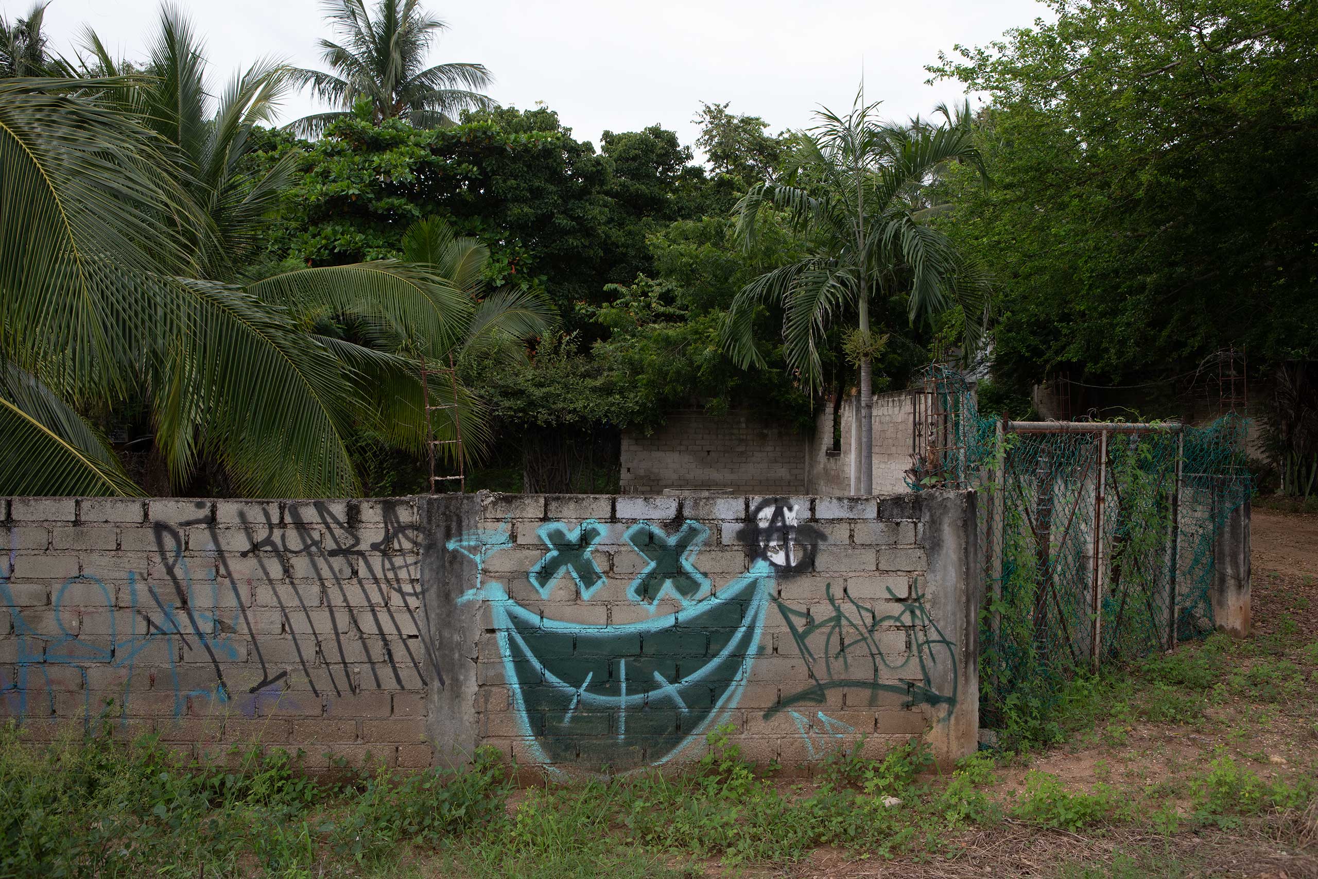 puerto-escondido-graffiti-mexico