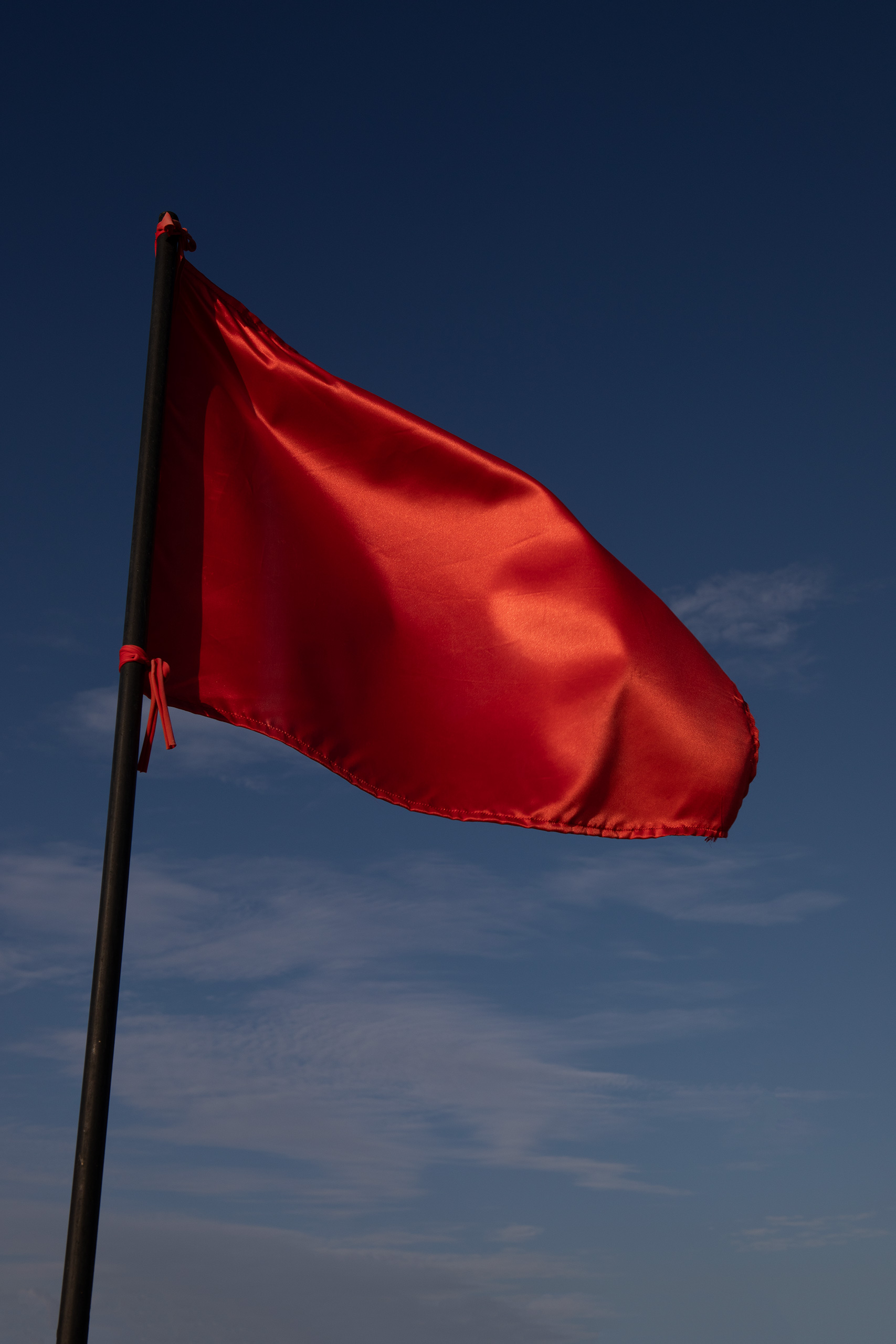 red-flag-beach-mexico
