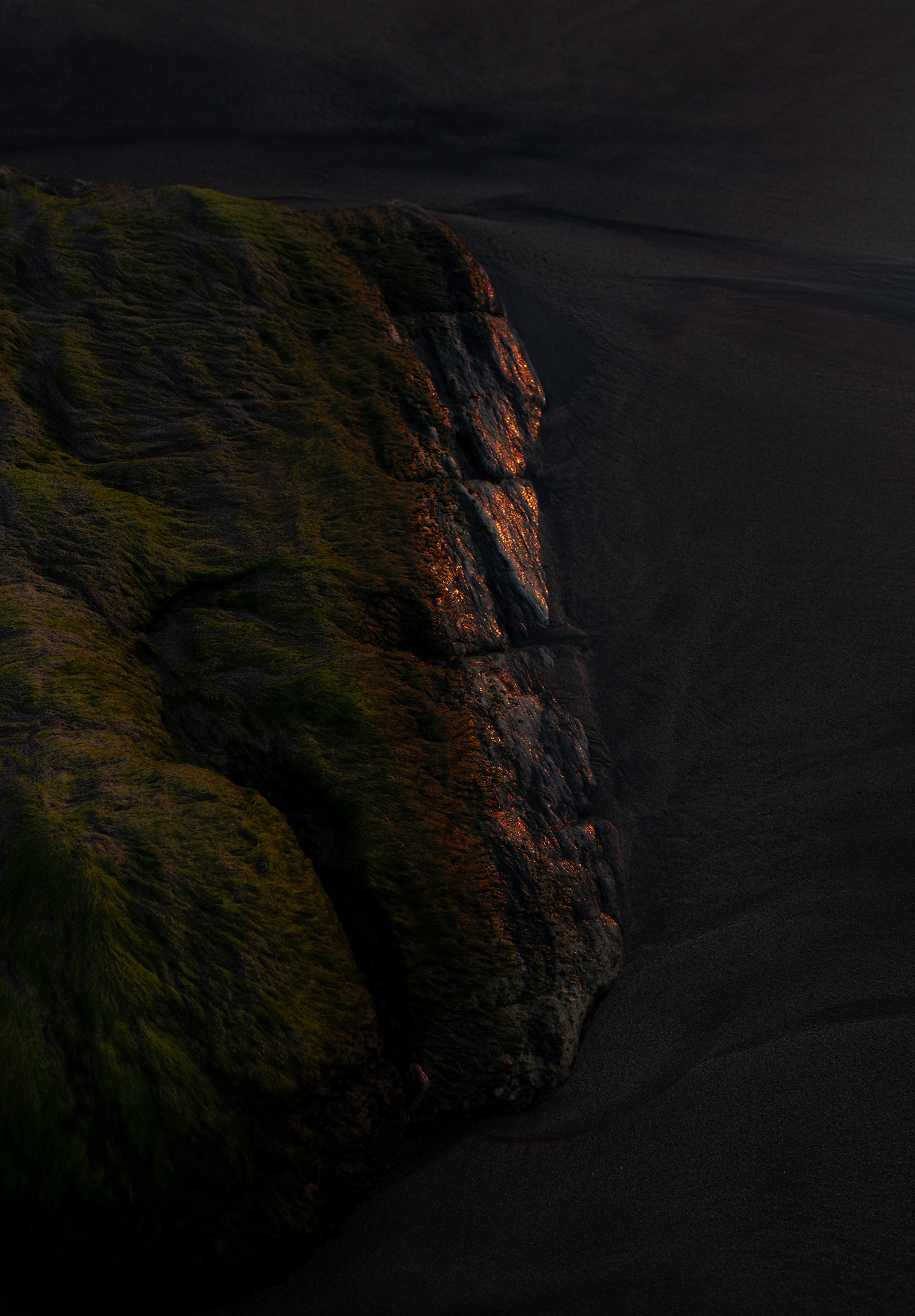 rock-reflection-sunset