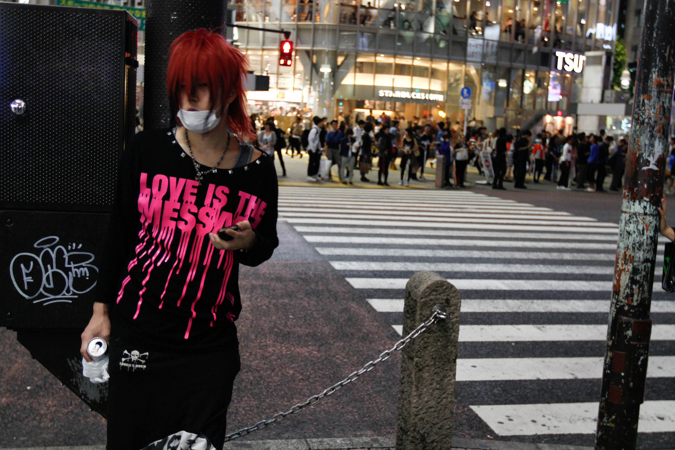 shibuya-crossing-tokyo-japan-teenager-love-is-the-message