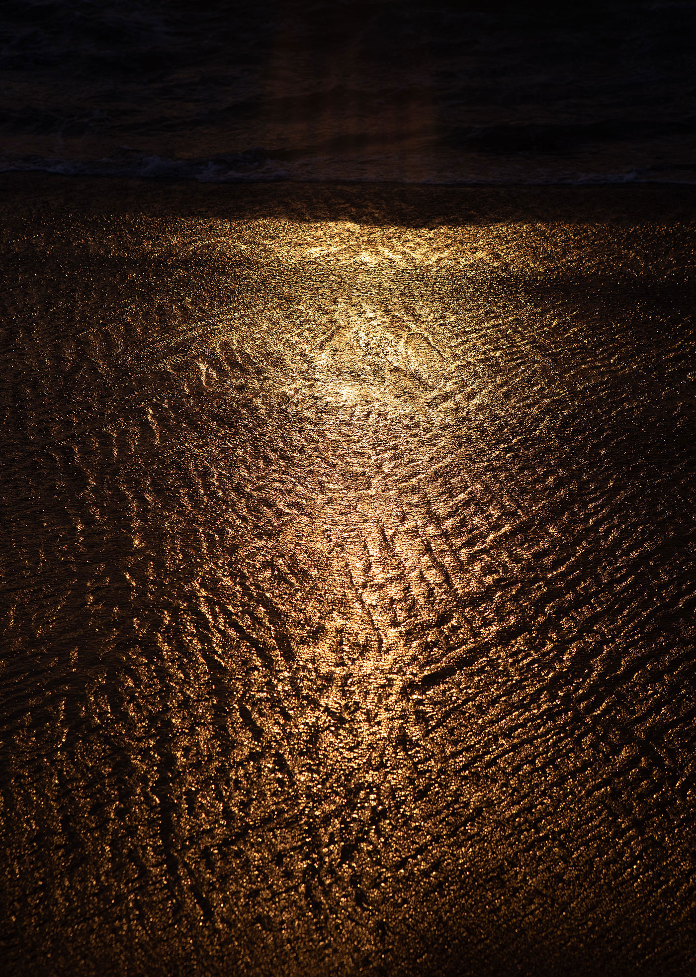 sun-reflection-water-beach