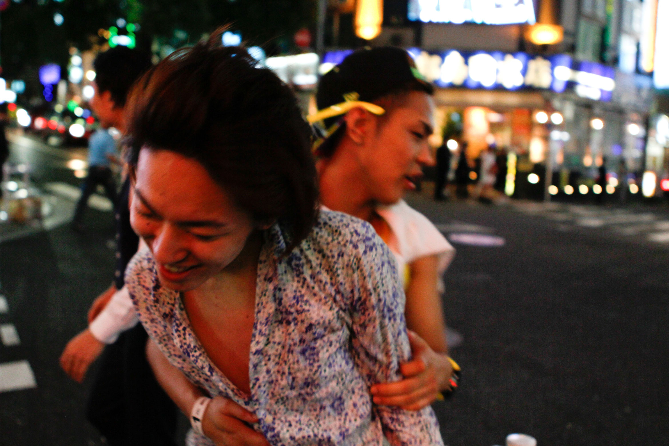 tokyo-youth-shinjuku-drunk