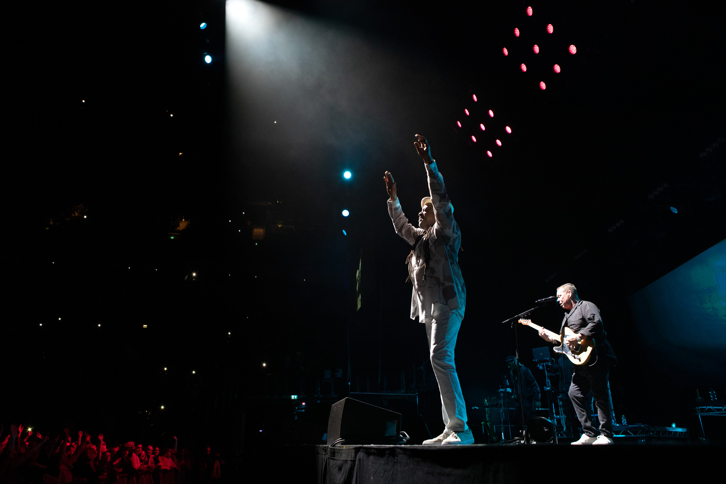ub40_O2_arena_london_2019_james_watkins_25-1
