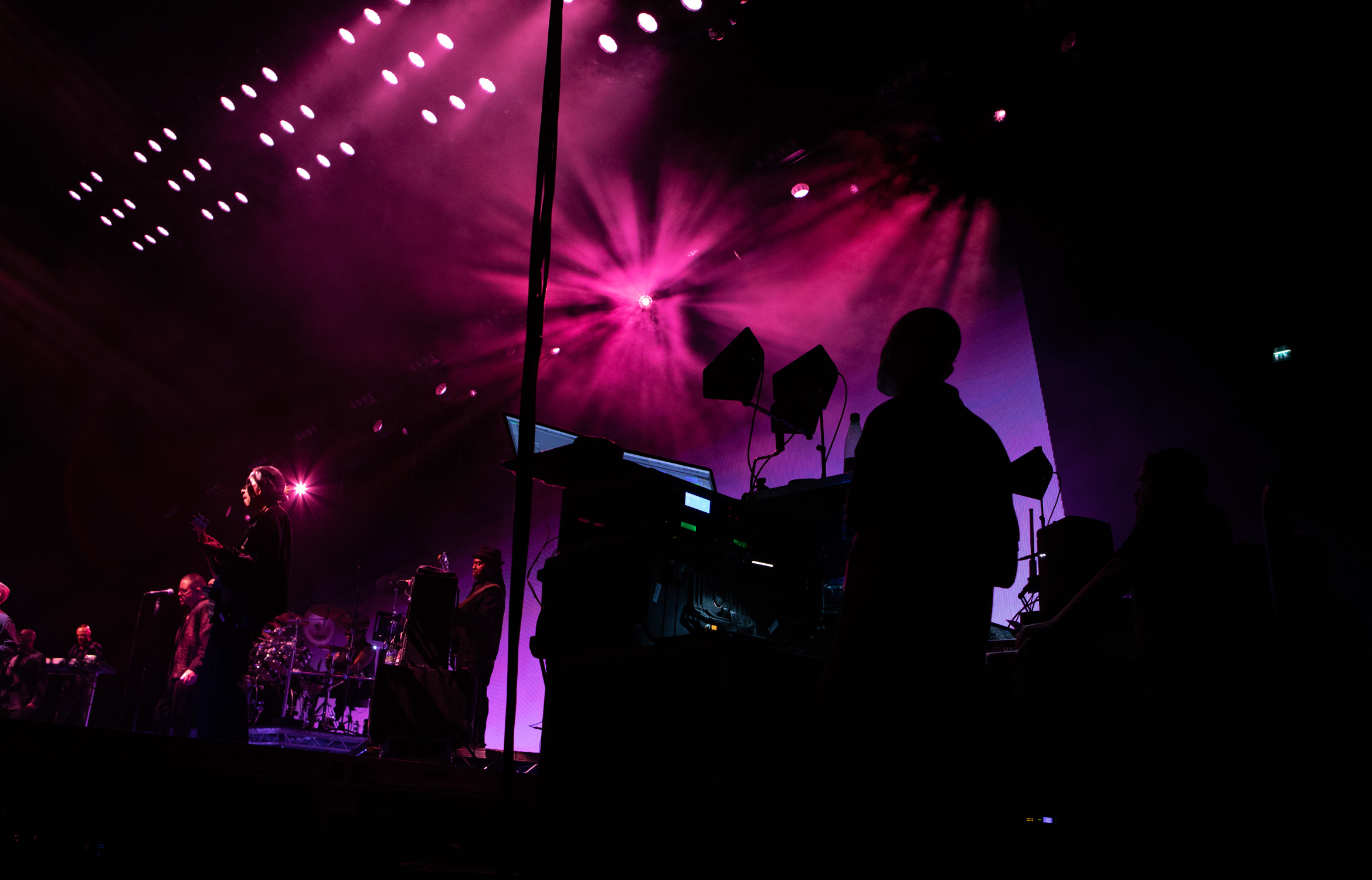 ub40_O2_arena_london_2019_james_watkins_34-1