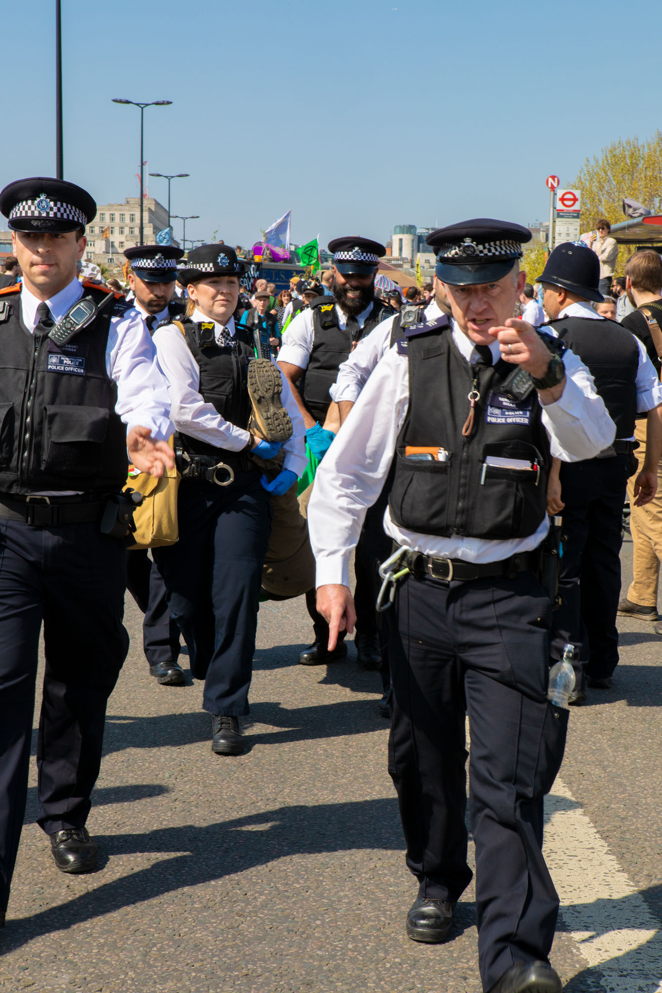 waterloo-bridge-police
