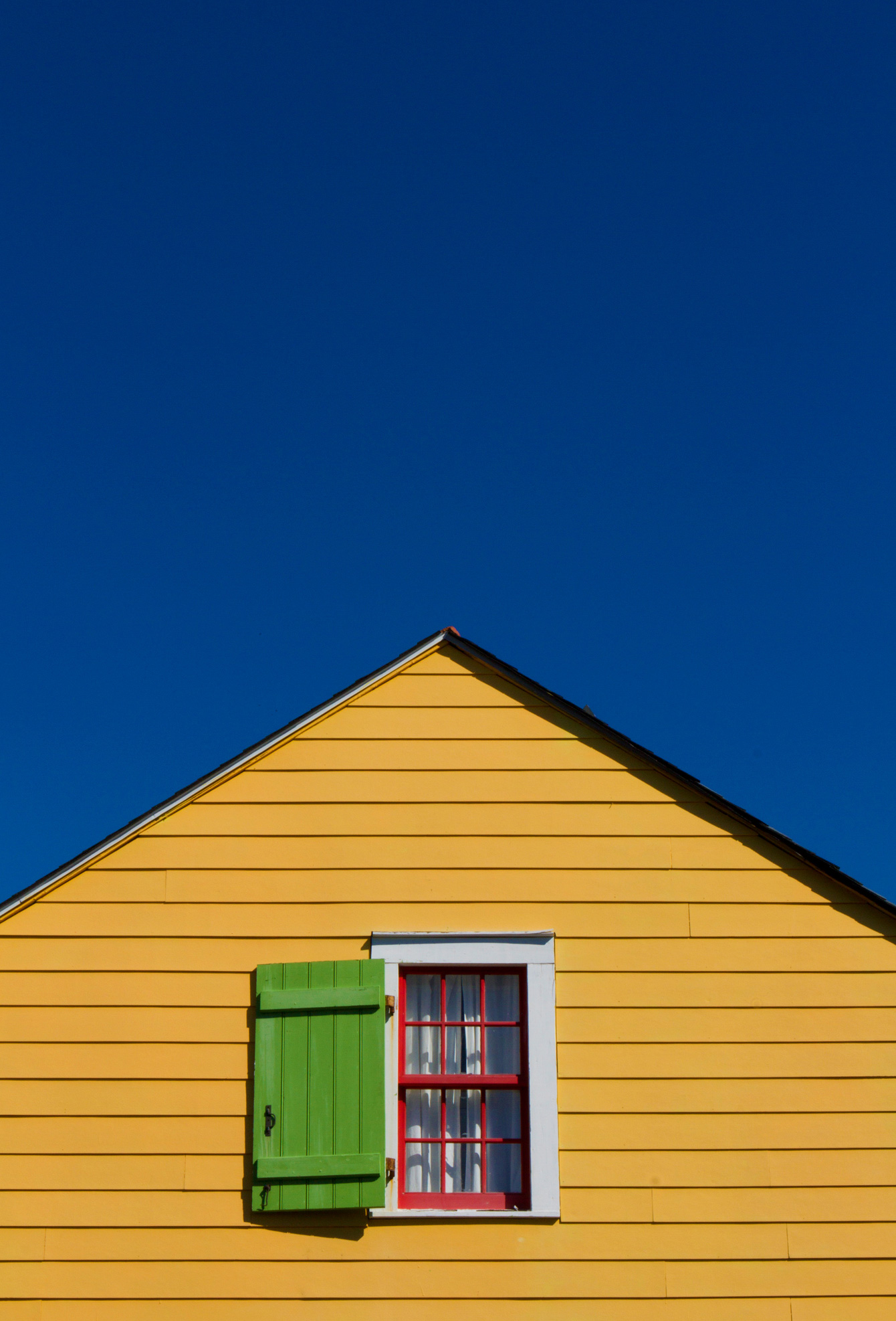 bywater-new-orleans-colourful-painted-house