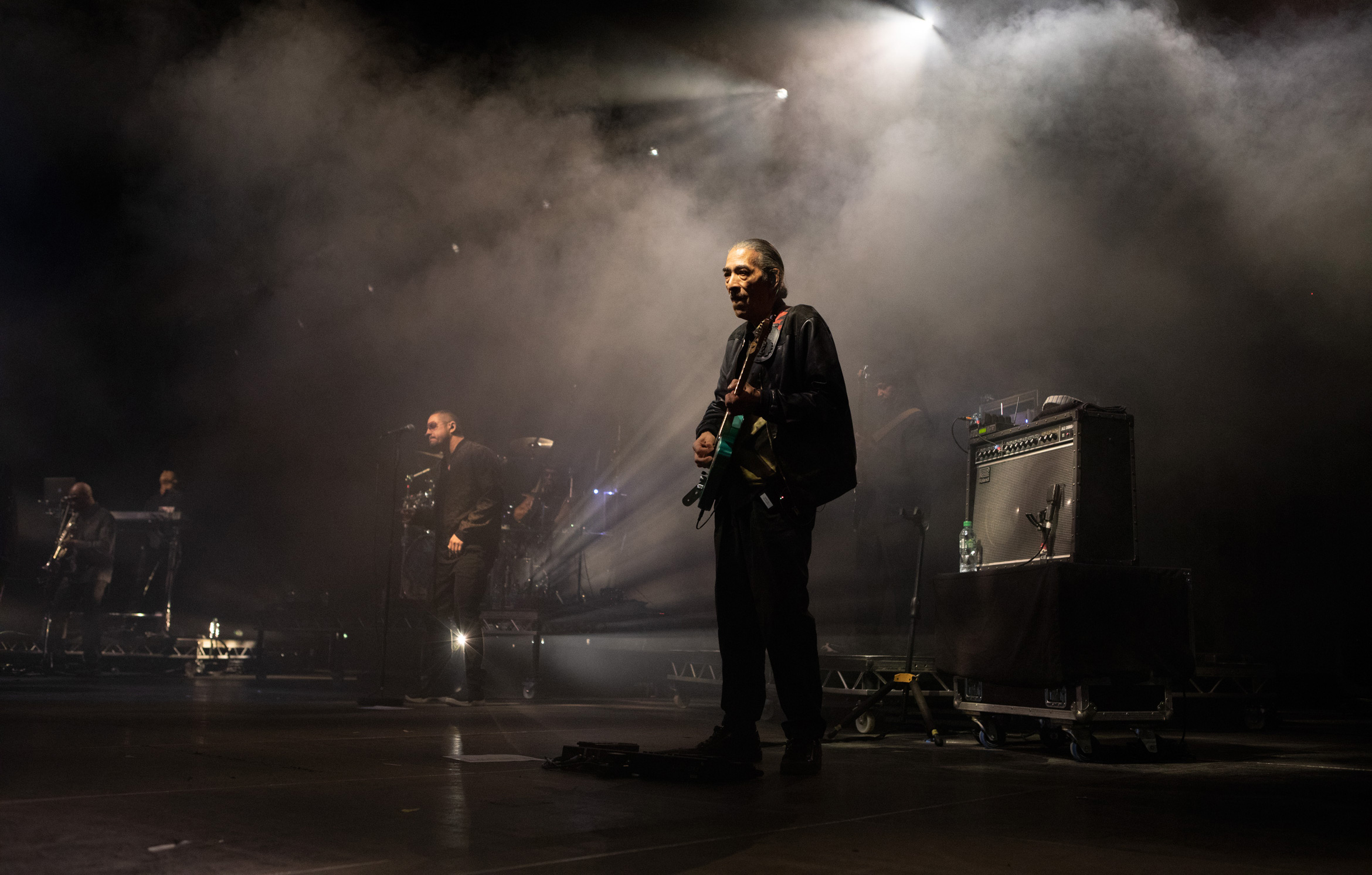 ub40_O2_arena_london_2019_james_watkins_08-1-ub-40-guitarist