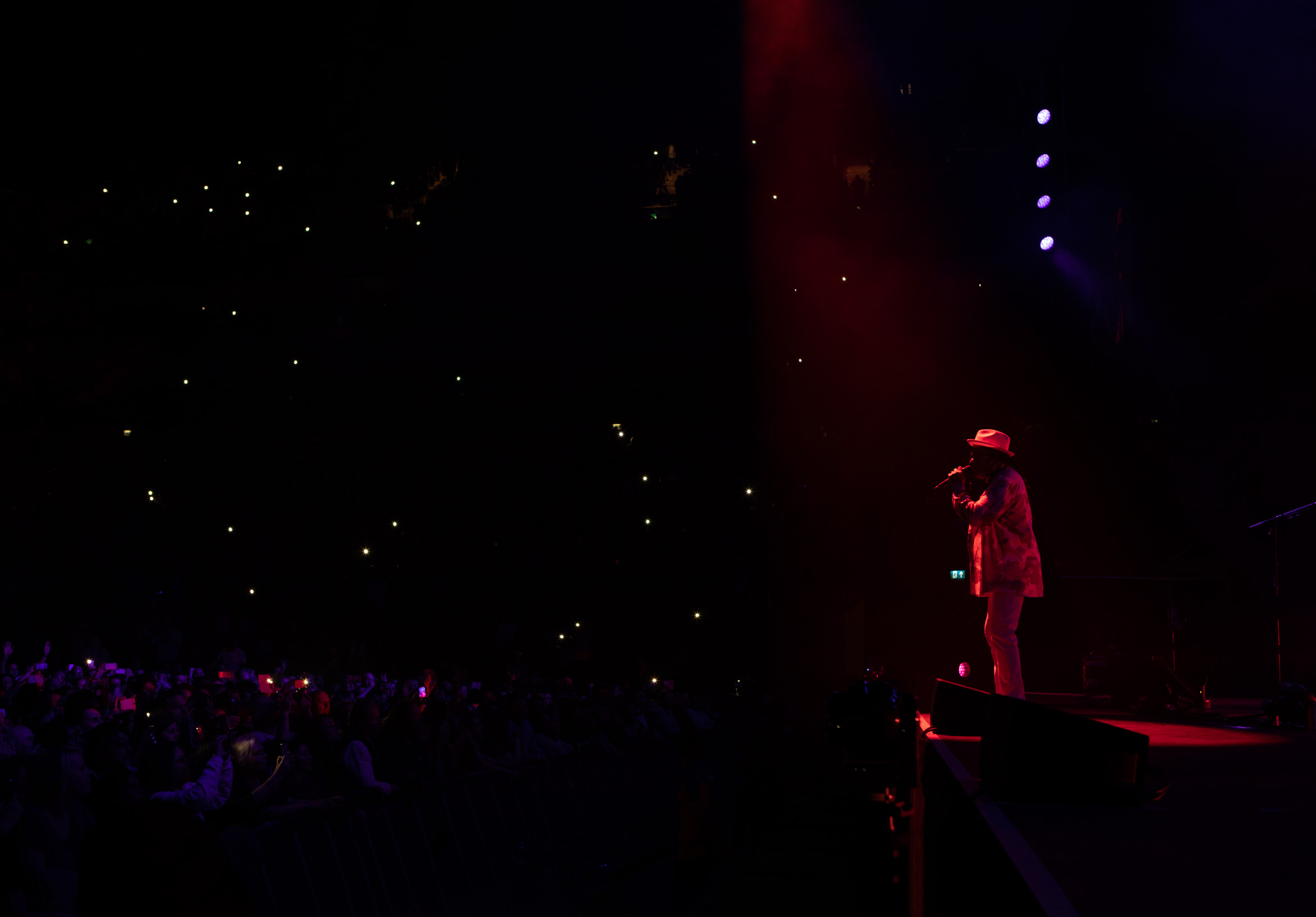 ub40_O2_arena_london_2019_james_watkins_48-1